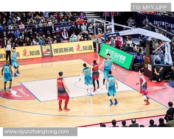 公牛与雄鹿激战六场NBA季后赛精彩回顾与分析